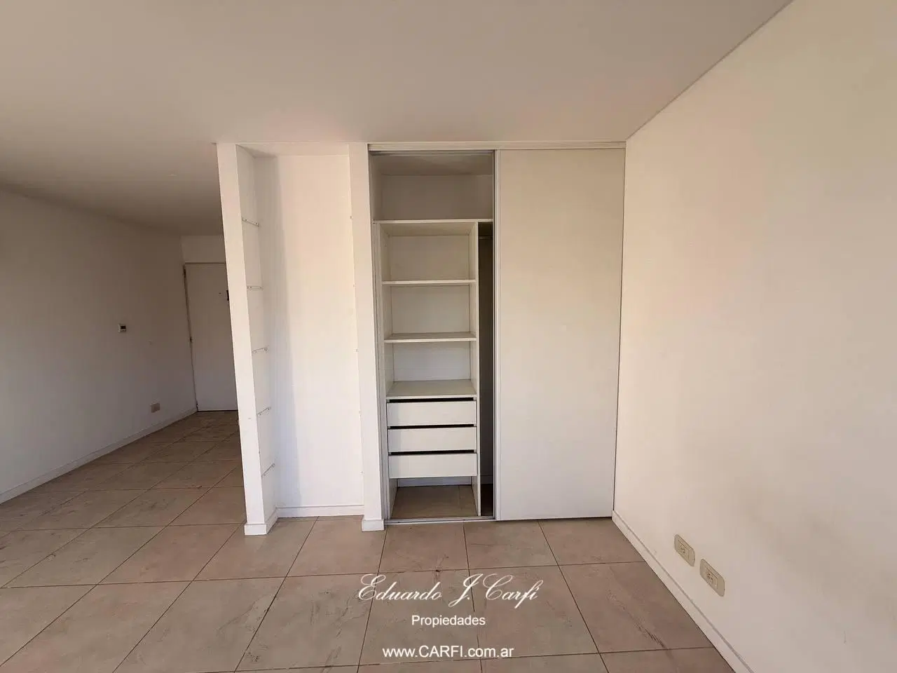 Departamento en Castelar Sur 3