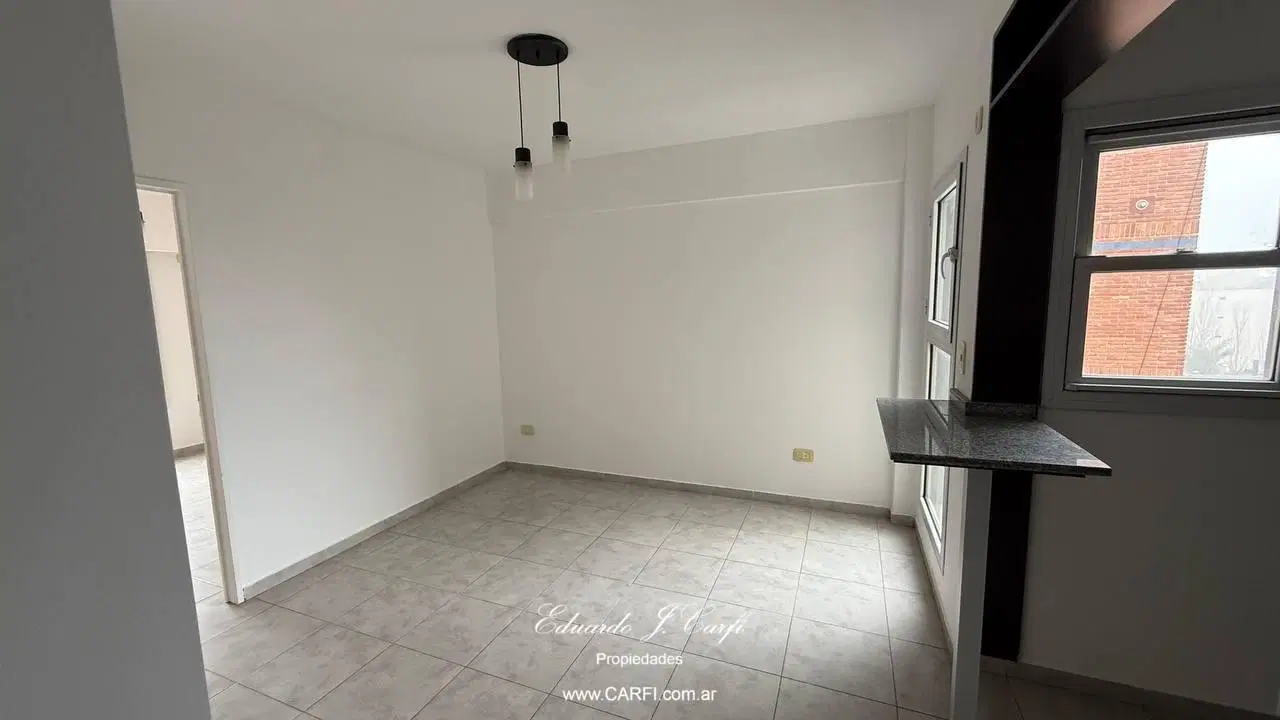 Departamento en Castelar Sur 4