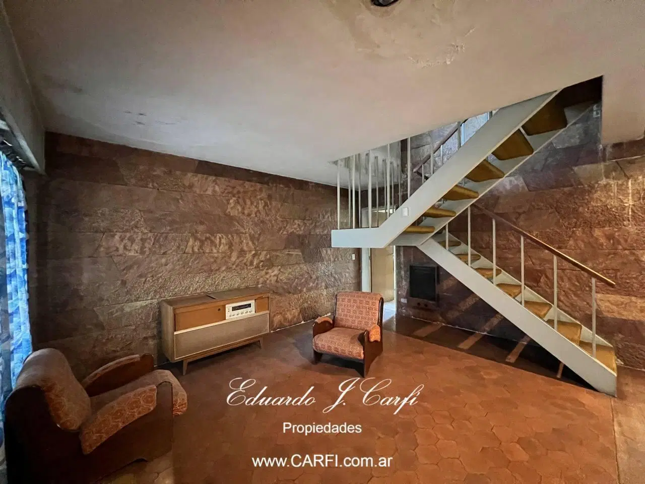 VENTA DE CASA TRES AMBIENTES - CASTELAR NORTE 1