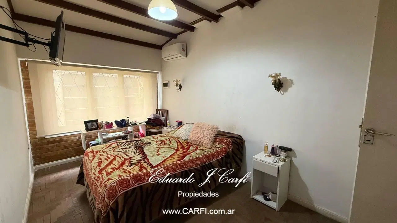 Casa en venta 6 ambientes Ituzaingó Norte 8