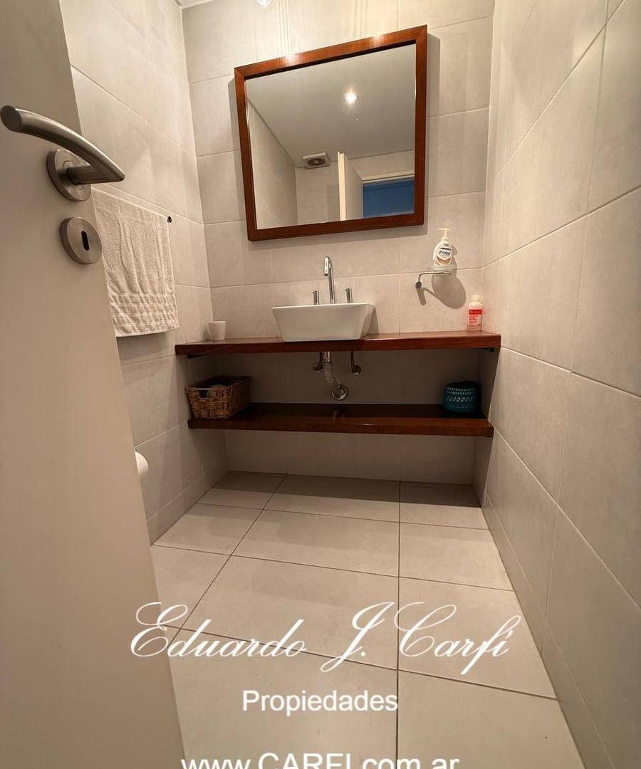 Foto de Departamento en Venta 4 ambientes con cochera, imagen 2