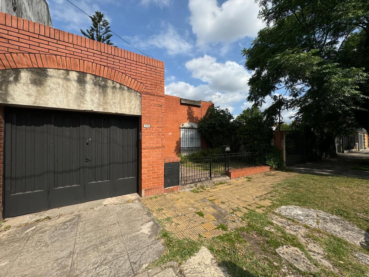 Foto de VENTA DE CASA 5 AMBIENTES - CASTELAR NORTE, imagen 3