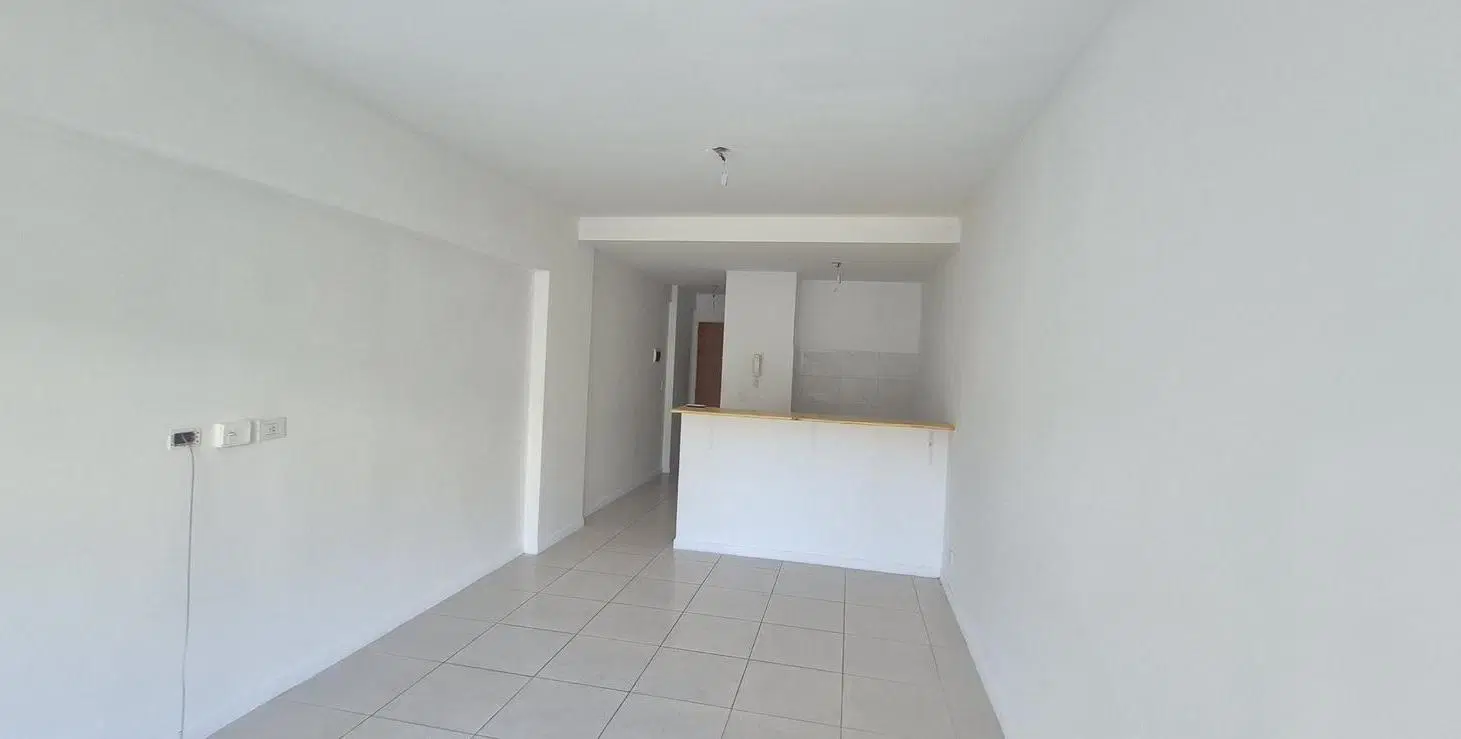 AAv. San Martin 5795 Piso 1º F - alquiler monoambiente con balcón 3