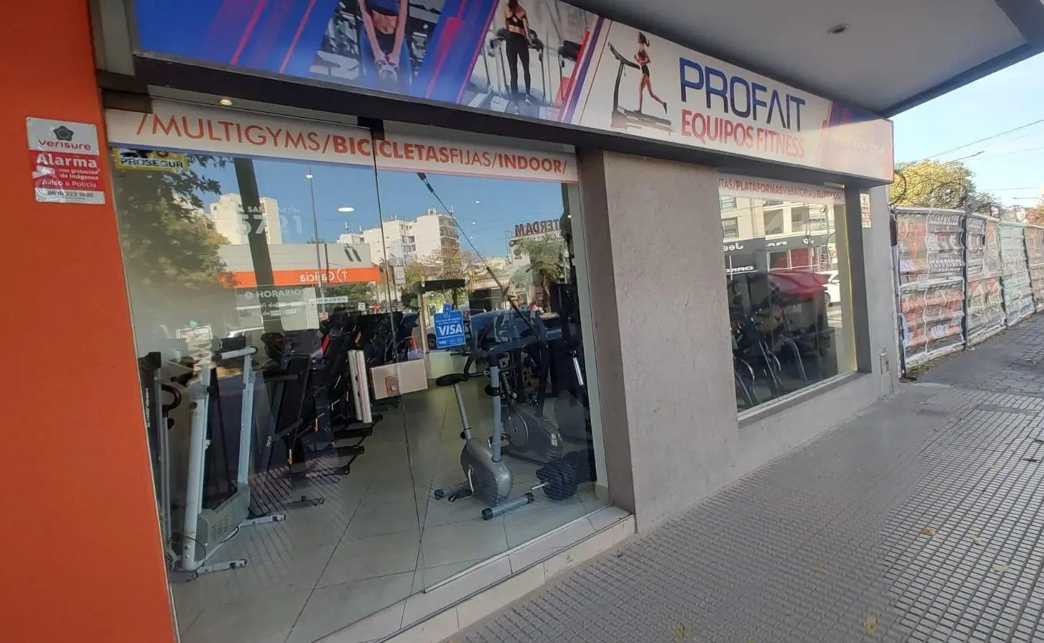 Local en Alquiler en Av. San Martin 5721 2