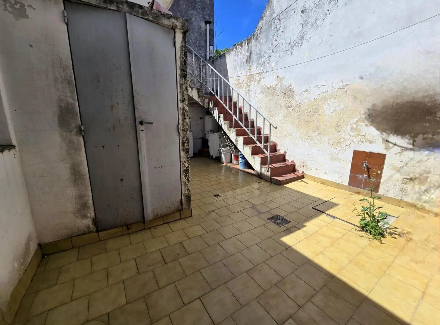 VENTA PH, 3 AMBIENTES, PATIO Y TERRAZA PROPIOS, CIUDADELA 5