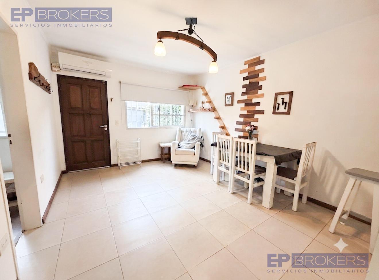 Foto de PH en venta 3 ambientes Impecable, imagen 1