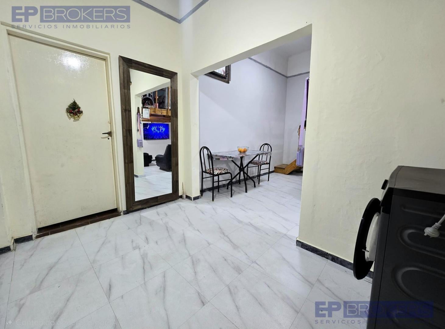 Foto de VENTA PH 2 AMB, CON ENTRE PISO, SIN EXPENSAS, BARRACAS, imagen 1
