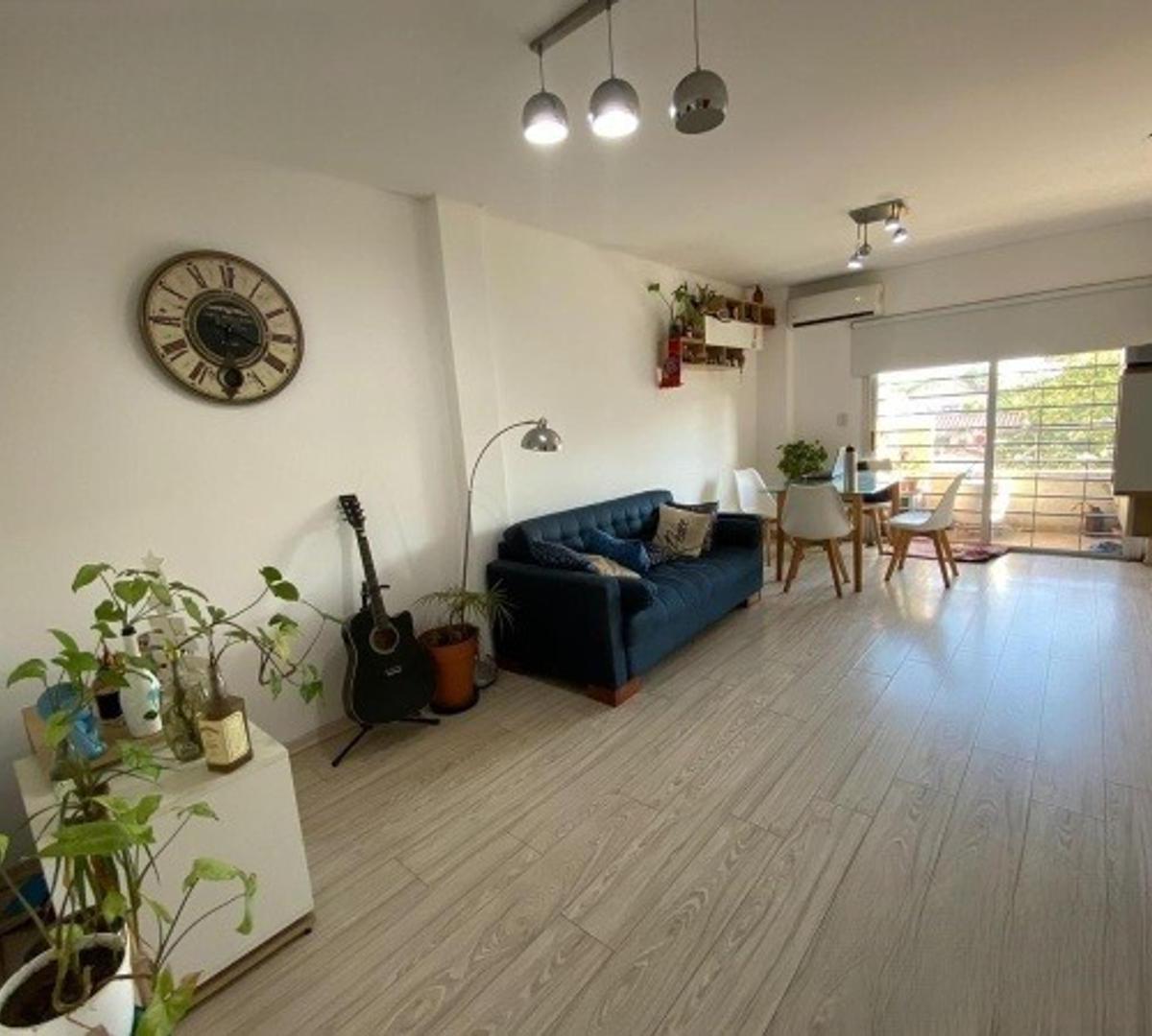 DEPARTAMENTO VENTA CASTELAR