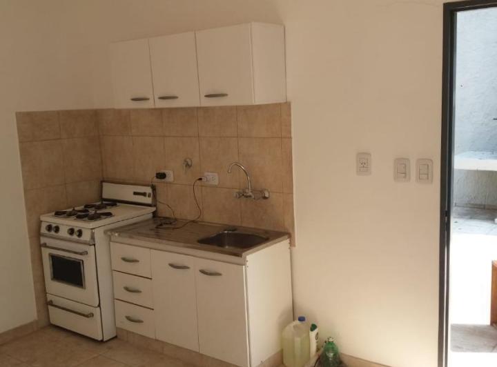 CASA PH EN ALQUILER ITUZAINGO 3