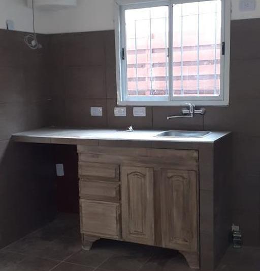 CASA PH EN ALQUILER ITUZAINGO 3