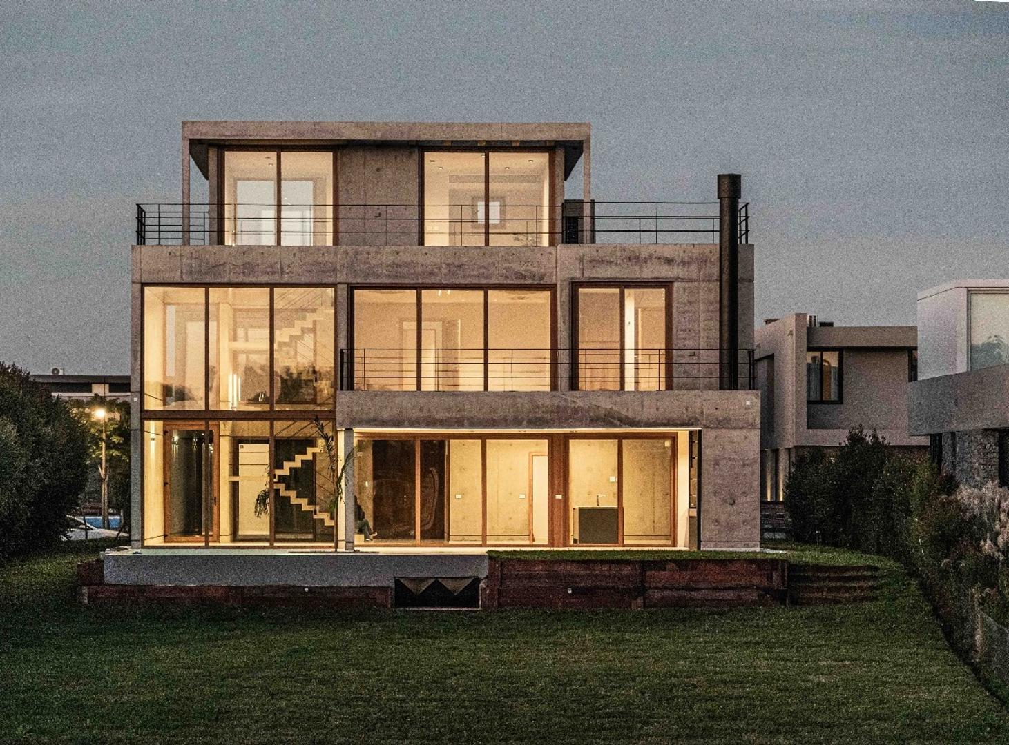 CASA VENTA "YACHT NORDELTA" RINCON DE MILBERG - TIGRE