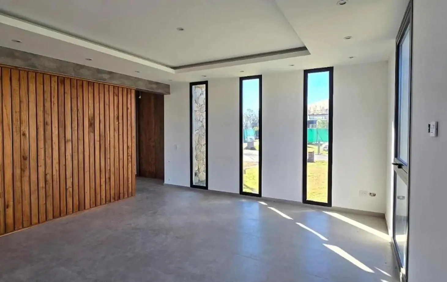 CASA VENTA "HARAS SAN PABLO" GRAL. RODRIGUEZ 5