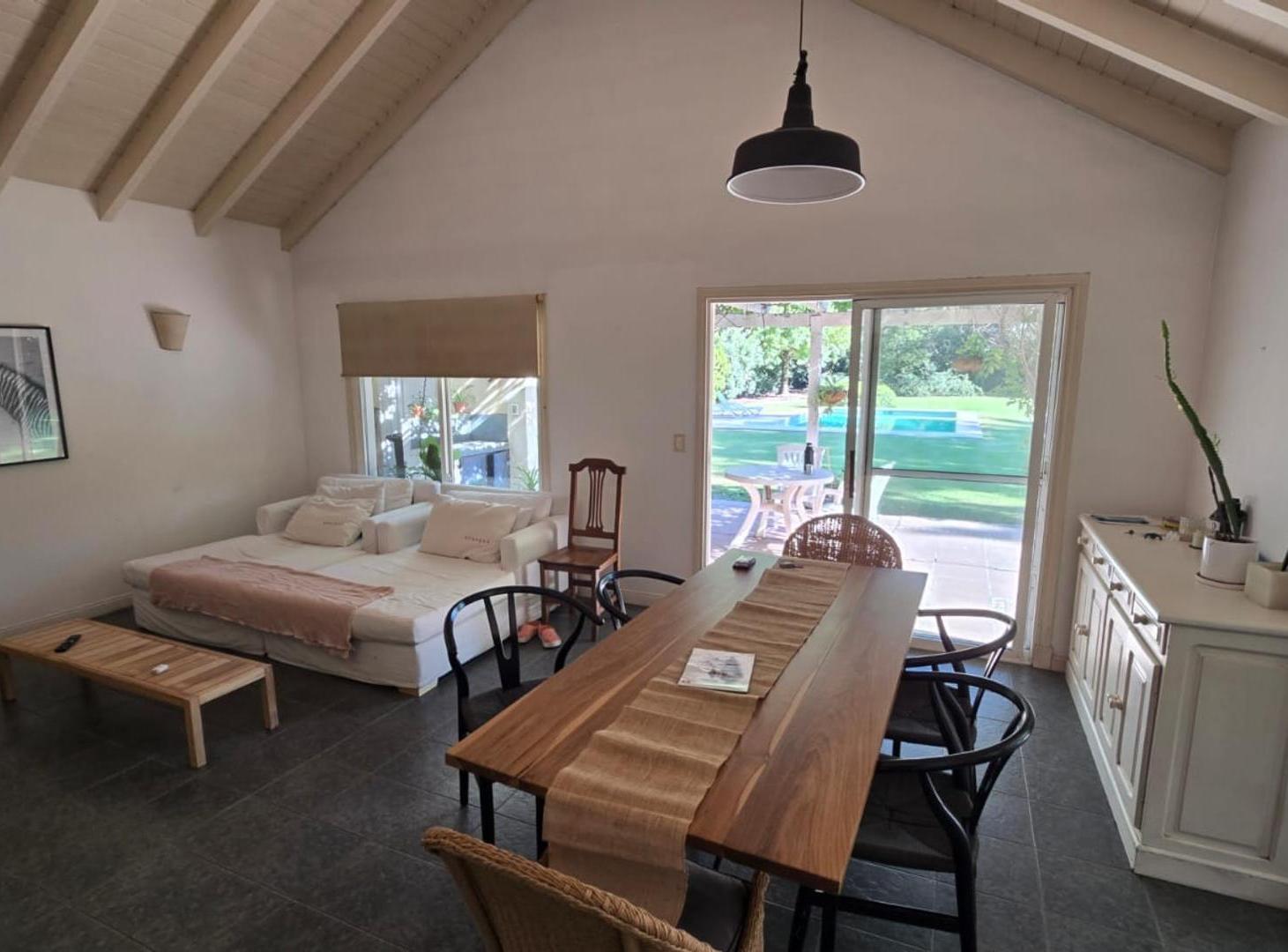Foto de HERMOSO CHALET EN ALQUILER CLUB DE CAMPO "LOS PINGÜINOS", imagen 3