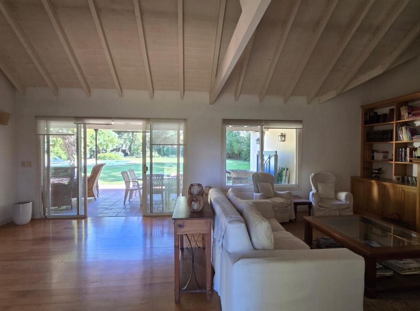 Foto de HERMOSO CHALET EN ALQUILER CLUB DE CAMPO "LOS PINGÜINOS", imagen 2