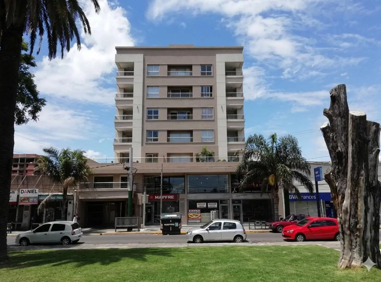 EXCELENTE MONOAMBIENTE DIVIDIDO ALQUILER ITUZAINGÓ SUR 1