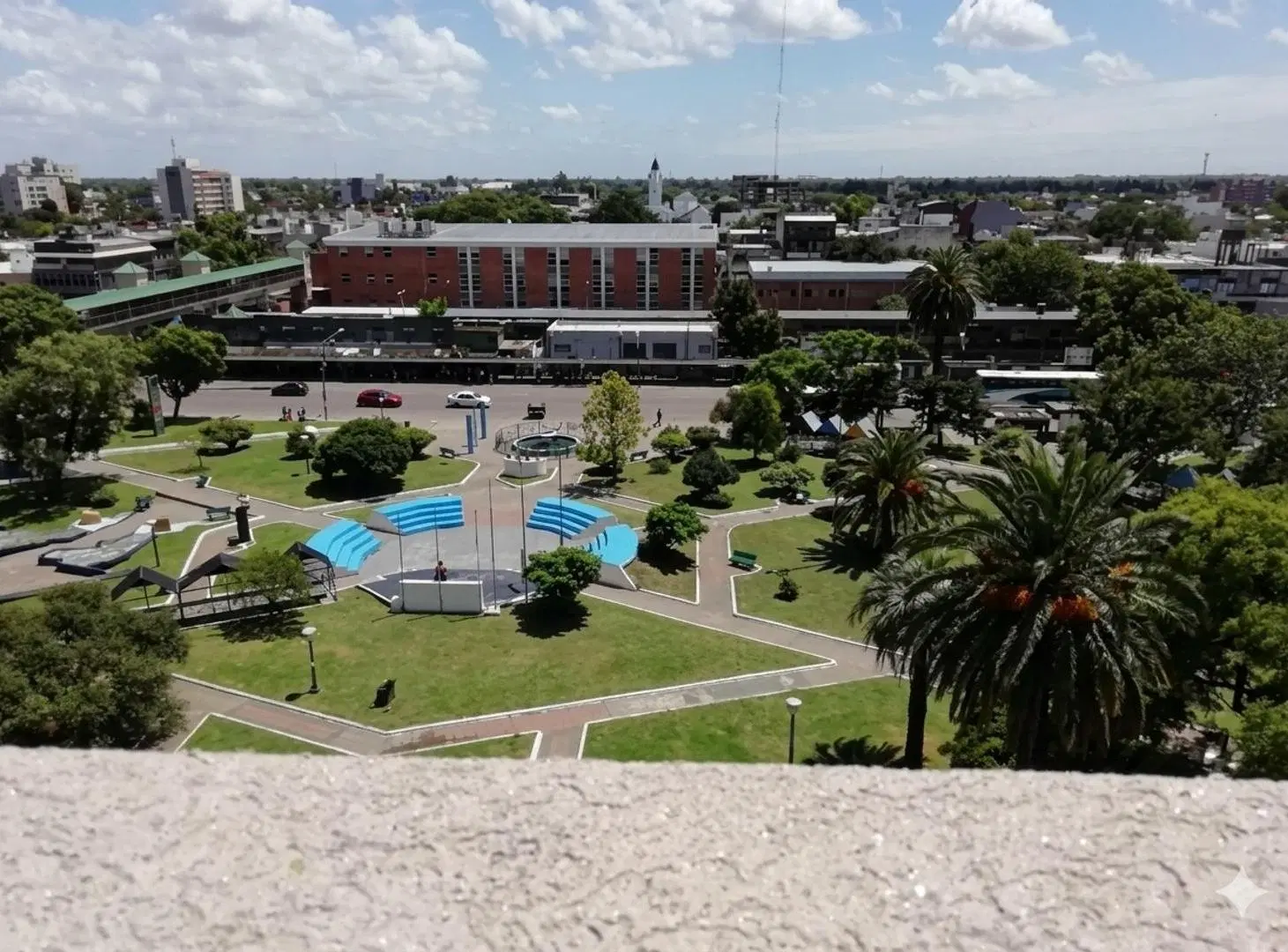 EXCELENTE MONOAMBIENTE DIVIDIDO ALQUILER ITUZAINGÓ SUR 2
