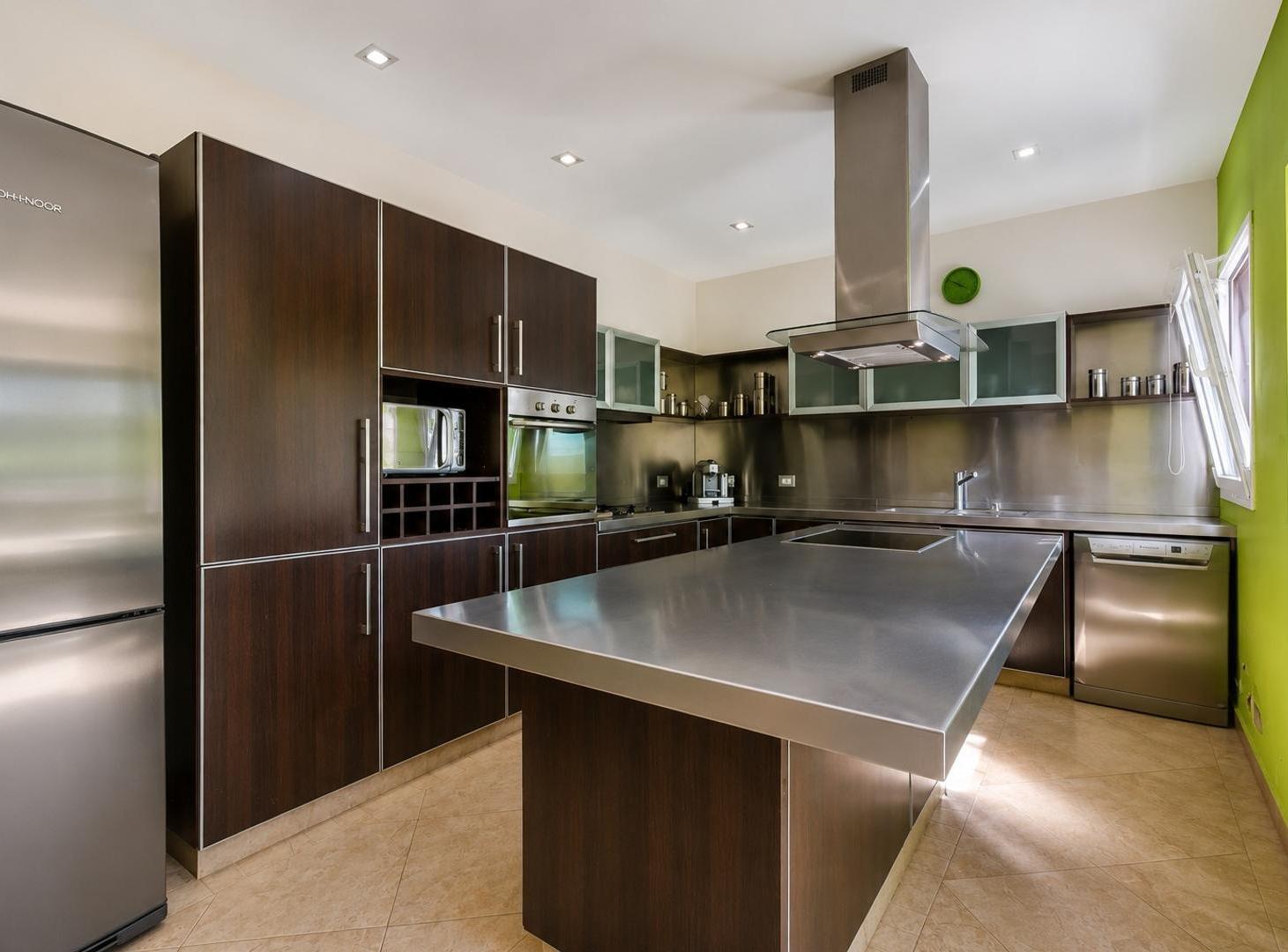 Foto de VENTA CASA MODERNA 5 AMB – BARRIO SANTA ANA | F. ALVAREZ, imagen 4