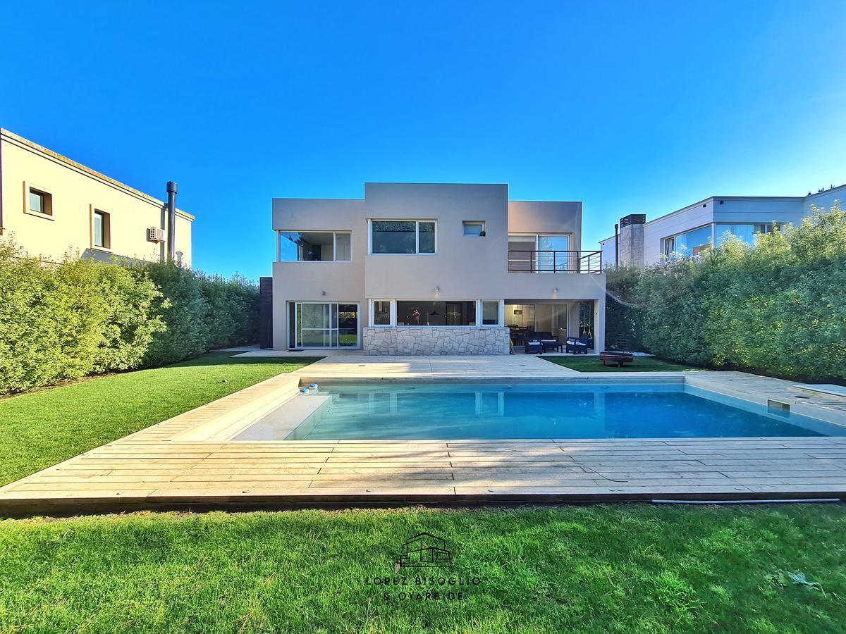 Casa 4 amb escritorio c/ Pisicina Climatizada - Rumenco