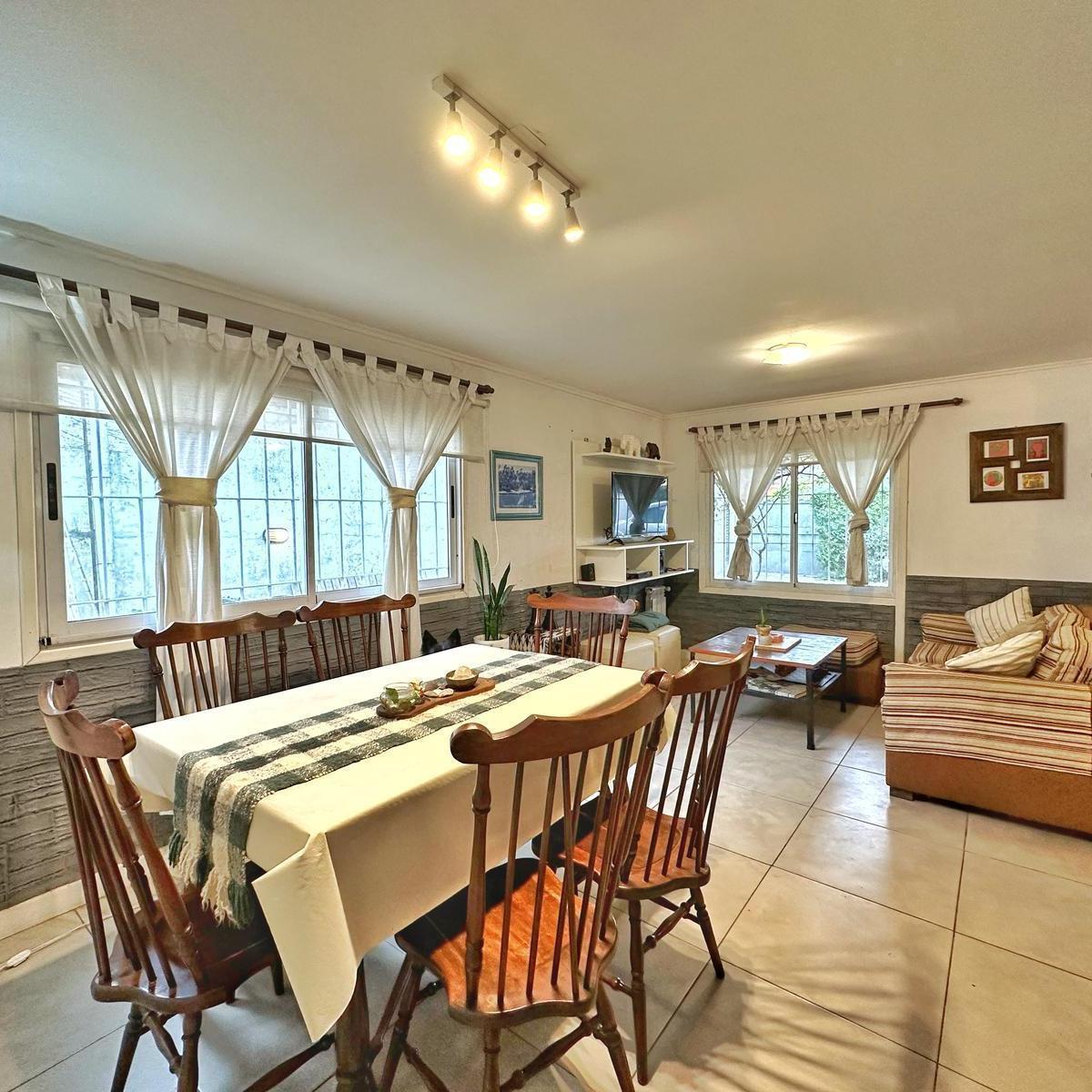 Venta PH Tipo Casa 4 Amb C/ Jardin - Barrio Chauvin 3