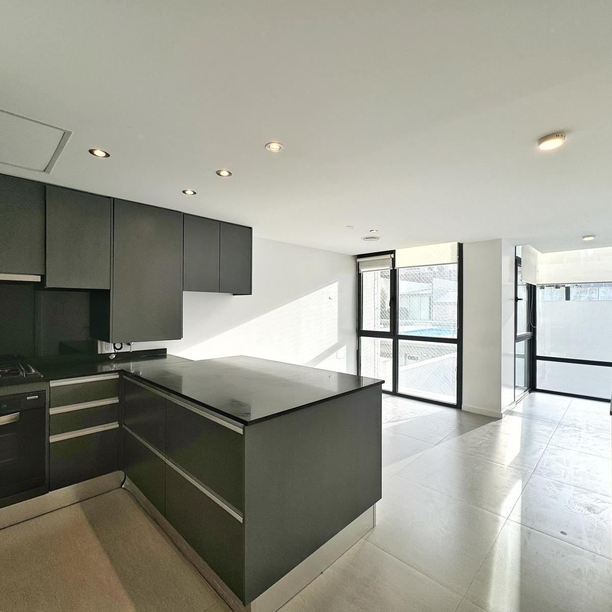 Foto de Venta departamento 3 ambientes c/ cochera cubierta - Barrio Playa Varese, imagen 3
