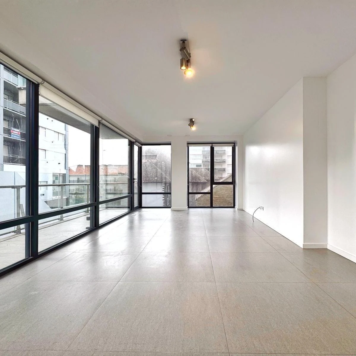 Foto de Venta departamento 3 ambientes c/ cochera cubierta - Barrio Playa Varese, imagen 5