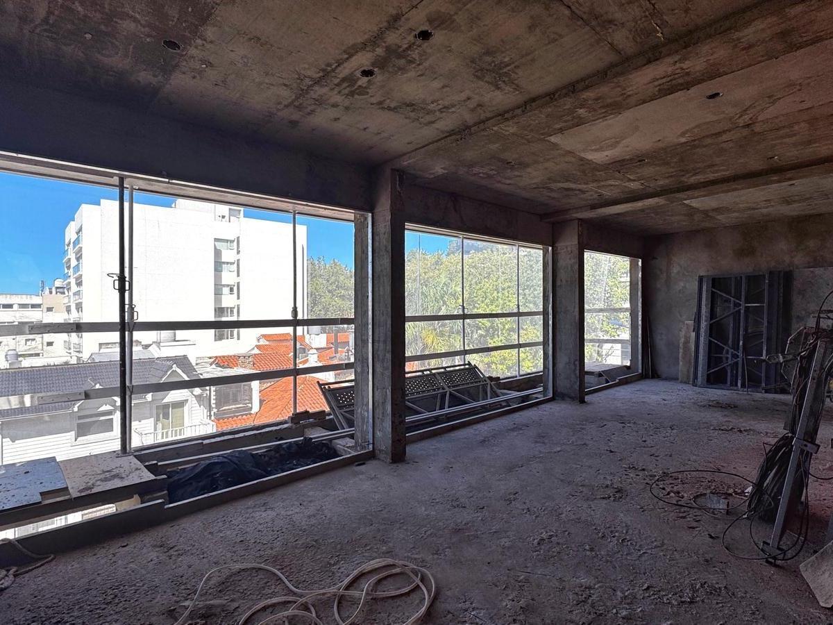 Venta de Depto en Pozo 4 Ambientes C/cochera - Zona Guemes 4