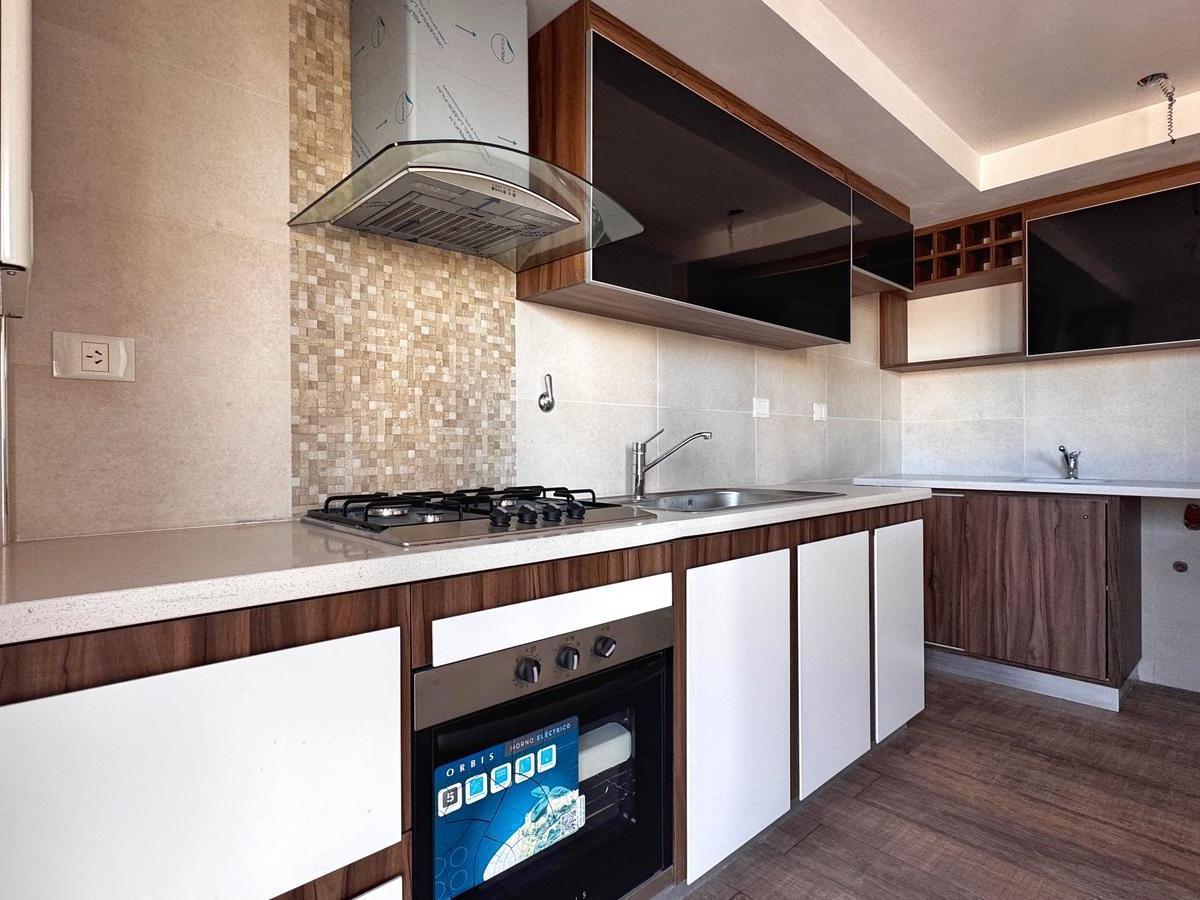 Foto de Venta de departamento 3 ambientes con cochera - Zona Chauvin, imagen 2