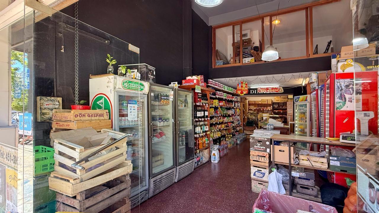 Foto de Venta local comercial sobre calle Güemes - Excelente ubicacion, imagen 2
