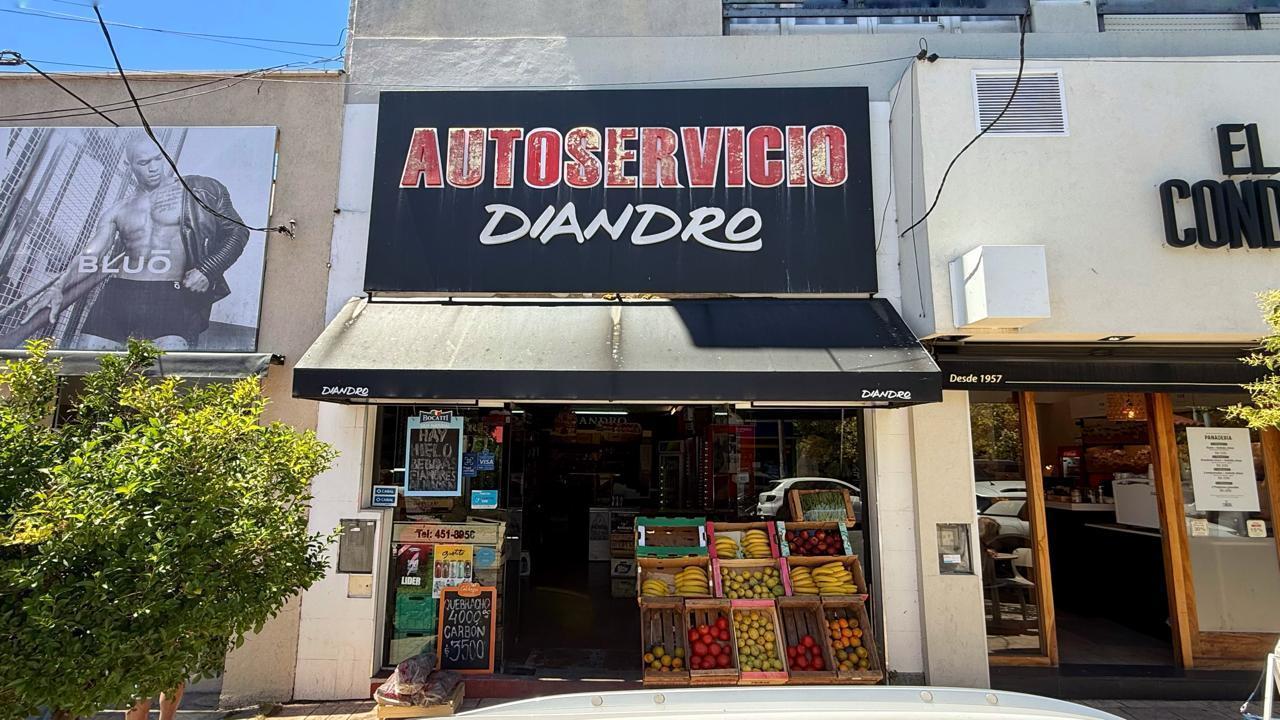 Venta local comercial sobre calle Güemes - Excelente ubicacion