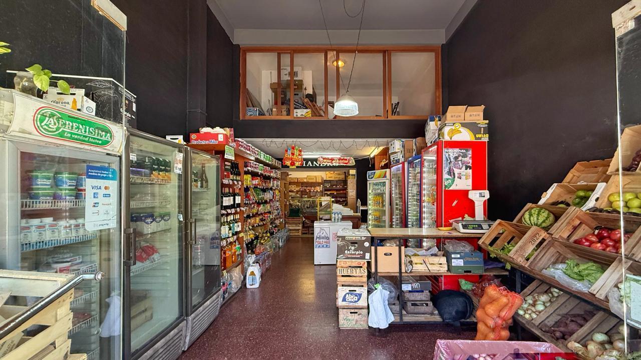 Foto de Venta local comercial sobre calle Güemes - Excelente ubicacion, imagen 3