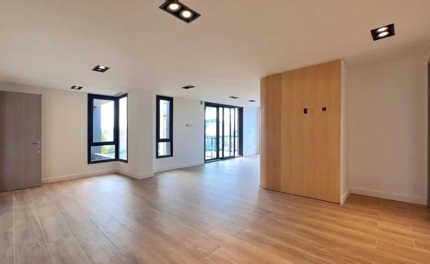 Venta de depto 3 amb c/ terraza propia, cochera doble y baulera - Barrio Chauvin 5