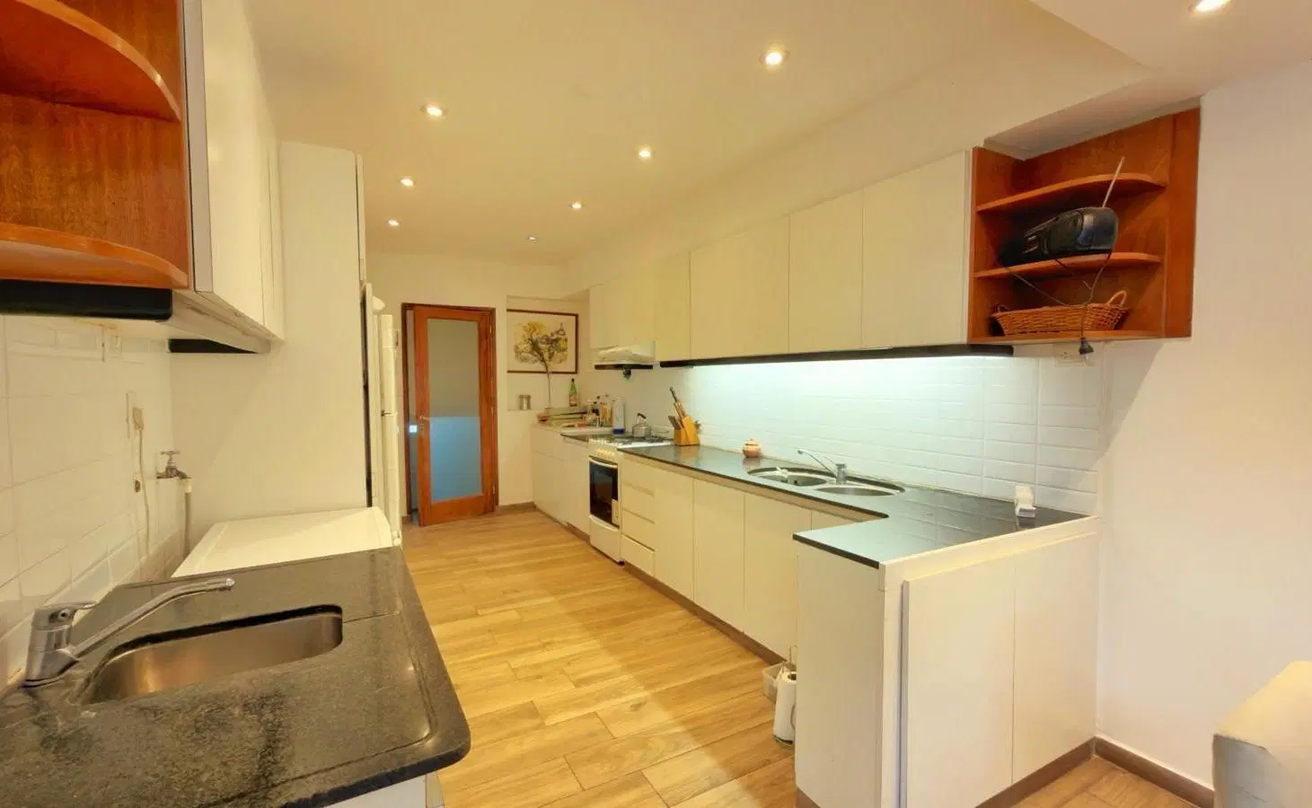 Venta de casa 4 ambientes con cochera doble - Barrio Playa grande 3