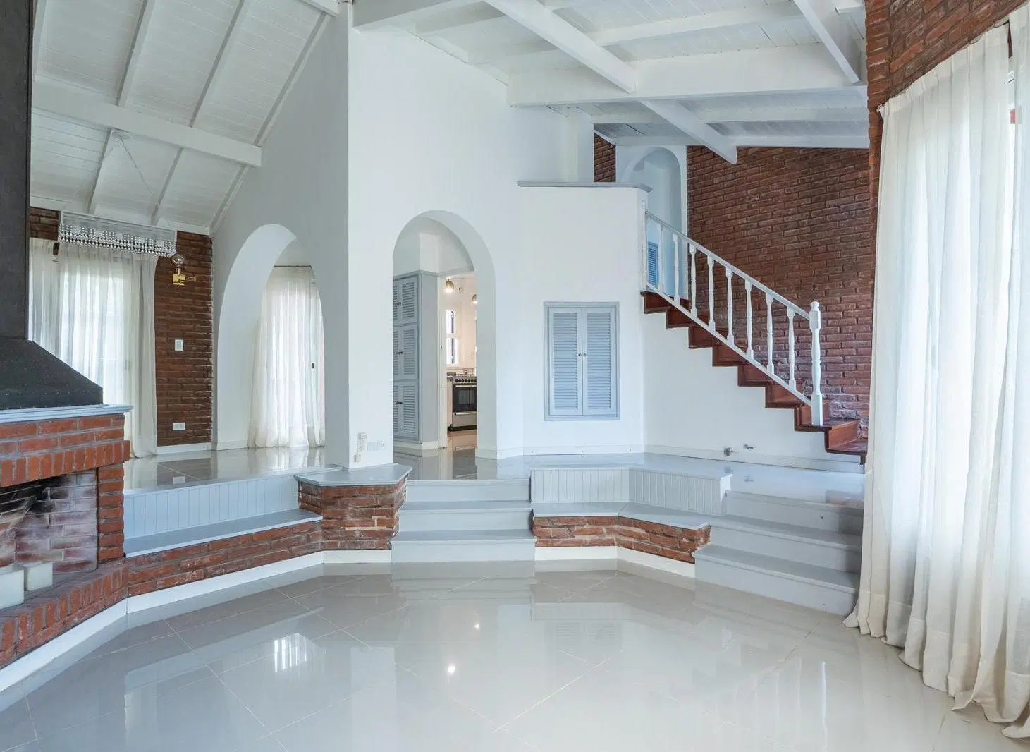 Venta Casa 6 ambientes con parque y garage - Stella Maris 5