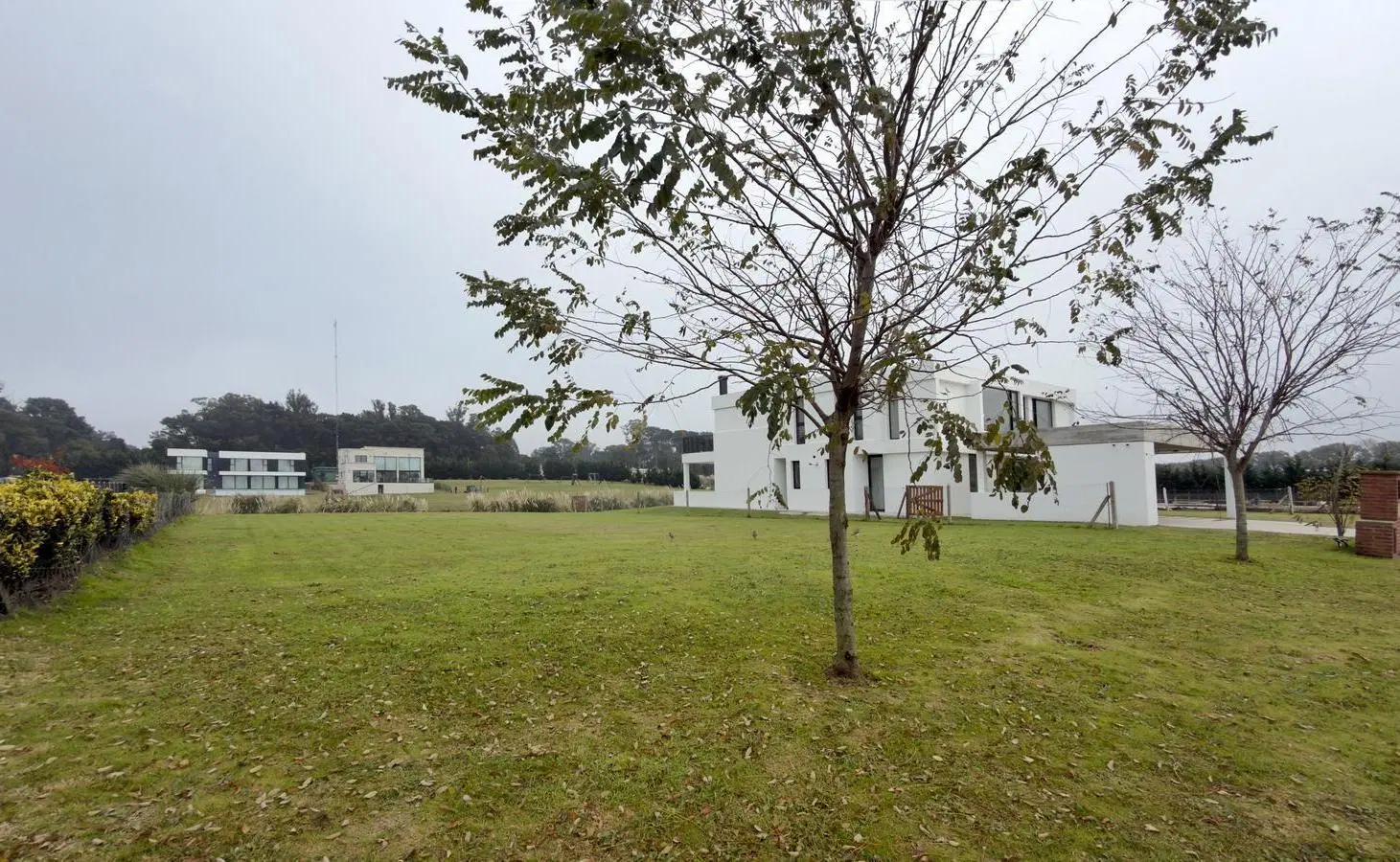 Venta lote con vista a la laguna en Rumencó Joven 4