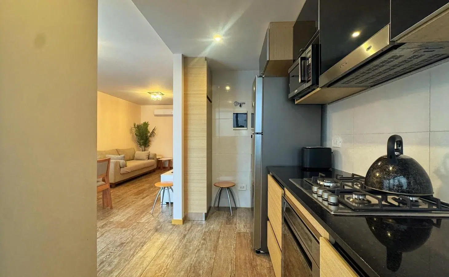 Venta semipiso 2 amb con cochera / Playa Grande 5