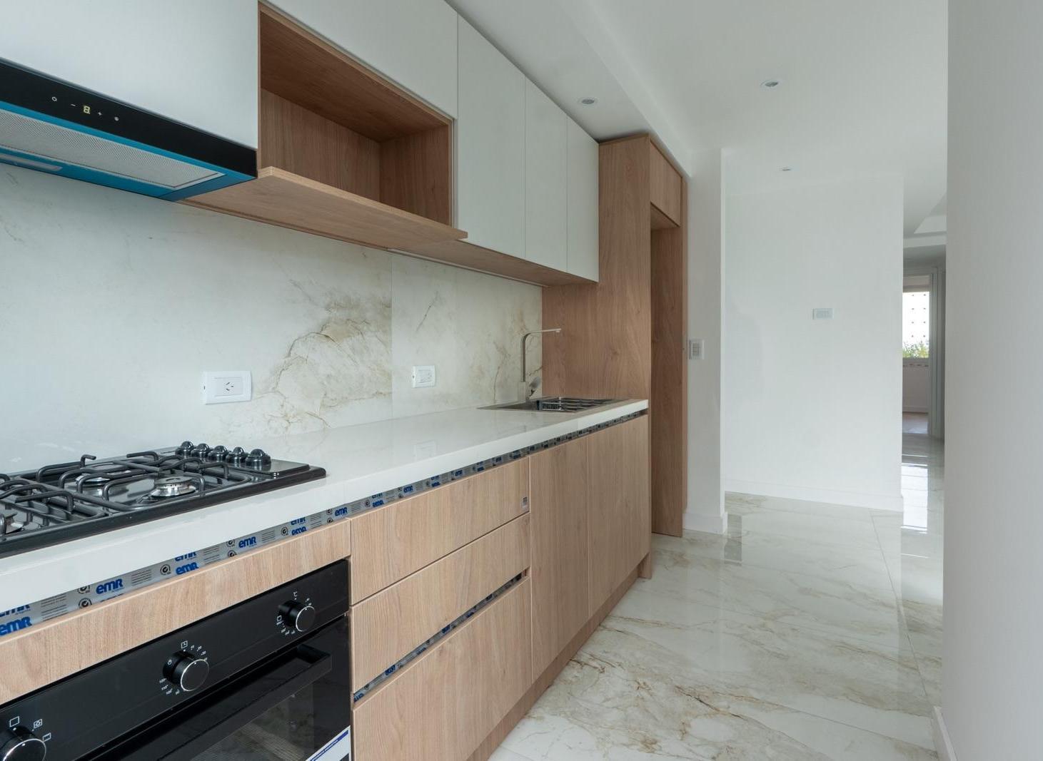 Foto de Venta de semipiso 3 amb a estrenar con cochera - Zona guemes, imagen 4