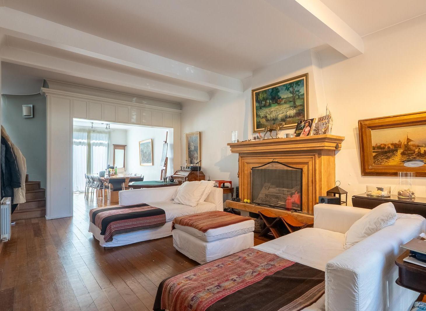 Foto de Venta chalet de 5 amb estilo ingles con patio y pileta - Barrio Los, imagen 5