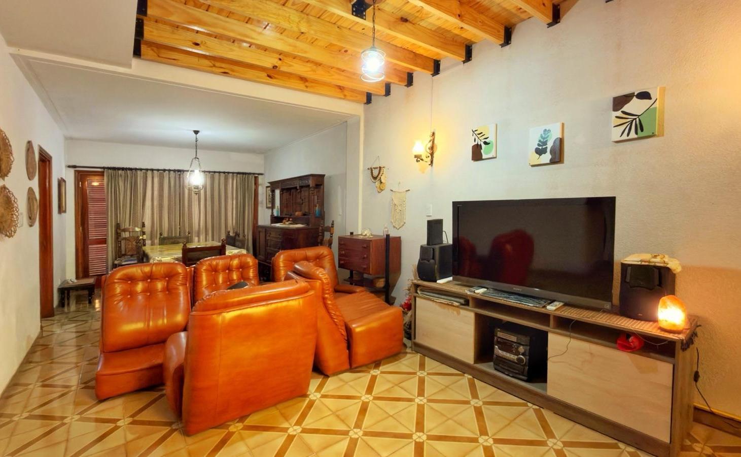 Foto de Venta de duplex con parque en Punta Mogotes, imagen 2