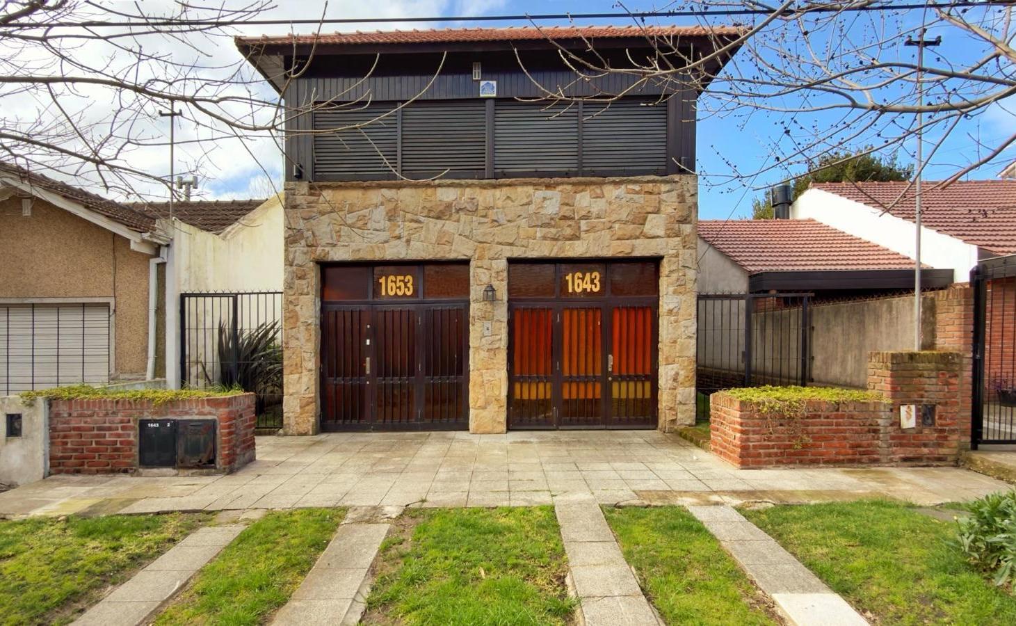 Foto de Venta de duplex con parque en Punta Mogotes, imagen 1