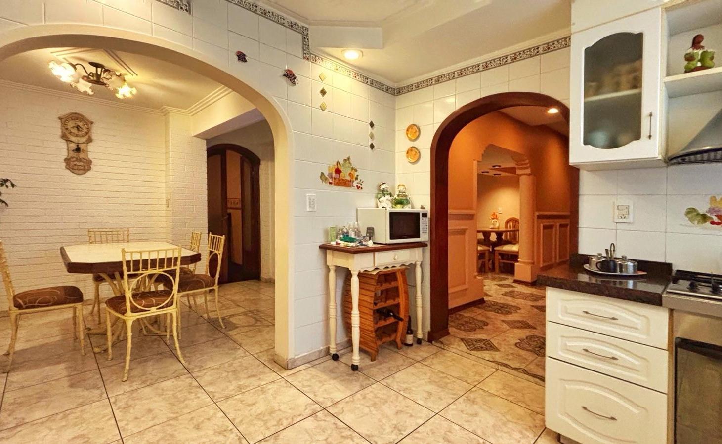 Foto de Venta casa 5 amb - Barrio Las Avenidas, imagen 5