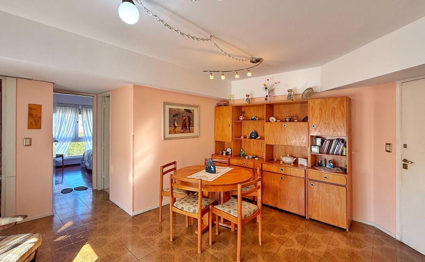 Foto de Venta Depto 2 amb al Frente - La Perla, imagen 3