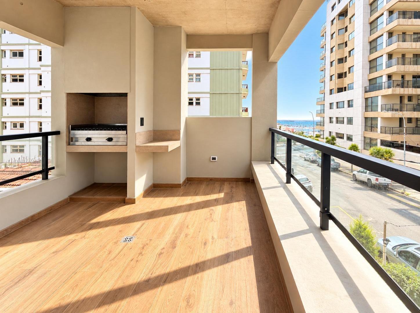 Foto de Venta Piso 4 amb con terraza y parrilla - Playa Grande, imagen 5