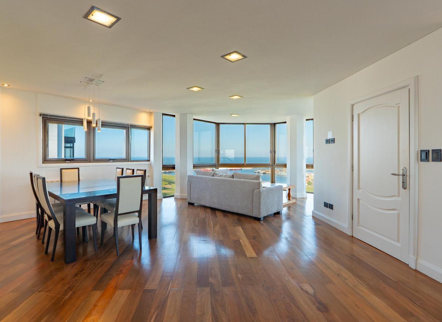 Foto de Venta de departamento en duplex primera linea - Zona golf Playa Grande, imagen 3