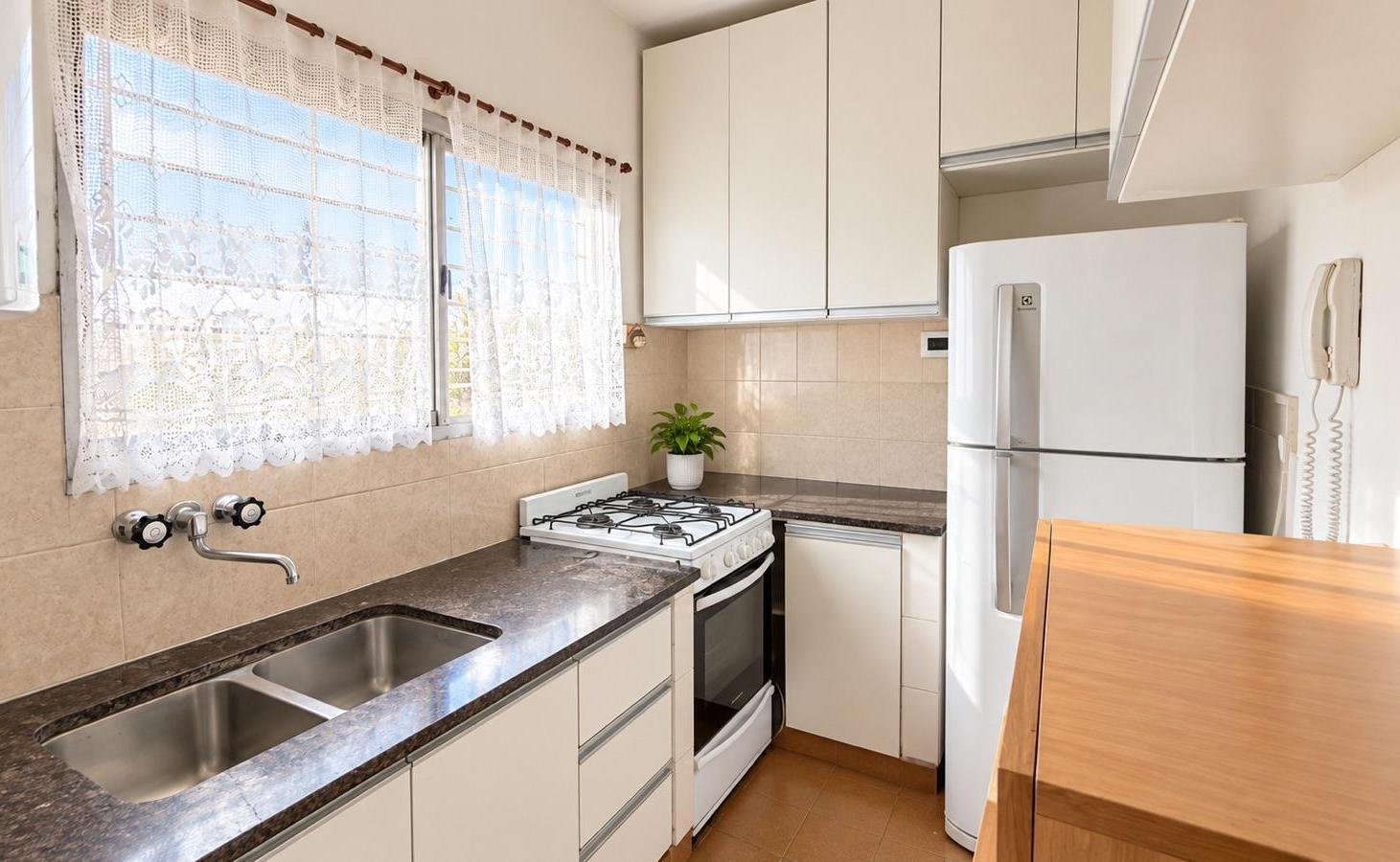 Foto de Venta departamento 2 amb con balcon a la calle - Zona Centro, imagen 5
