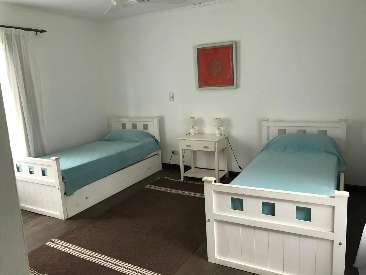 Foto de Venta en Chacras del Paraná increíble casa a la laguna Vivo aquí consúltame, imagen 2