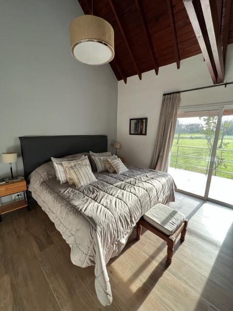 Foto de Exelente casa 2,6 has de parque 4 dormitorios 2 en suite, imagen 5