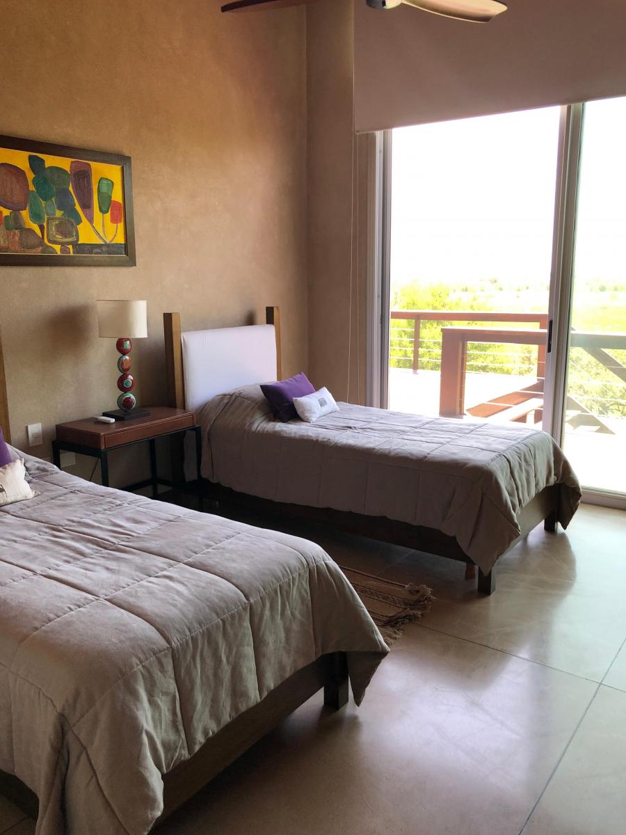 Foto de Majestuosa casa de diseño Vista al bañado Impecable para vivir ya, imagen 5