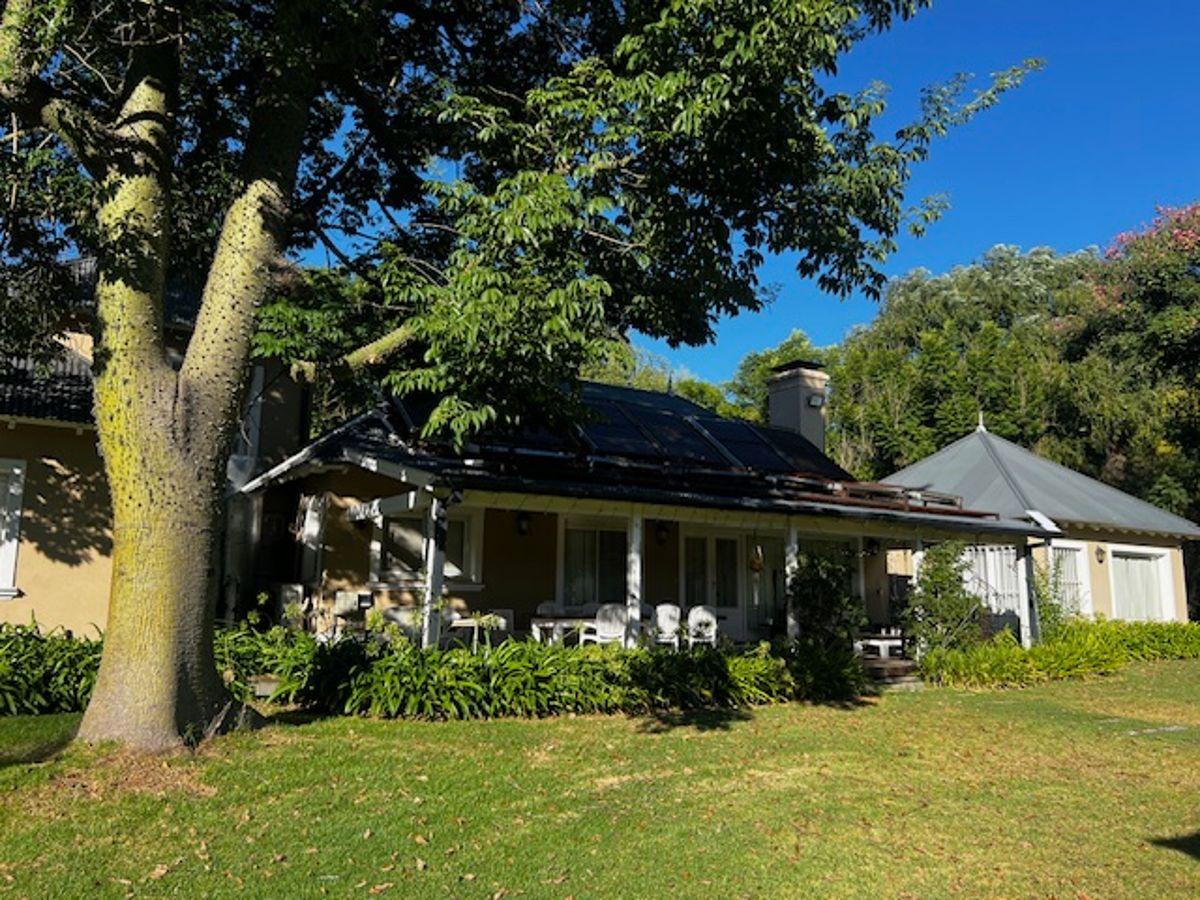 Casa con 653 m² y 4 dormitorios en venta en Puerto Panal