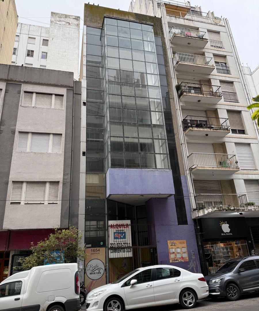 ALQUILER Edificio en BLOCK