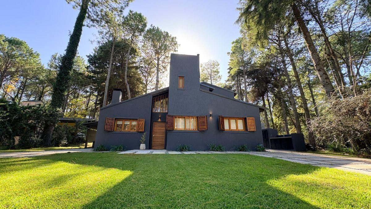 Excelente propiedad en venta en hermosa zona de Cariló